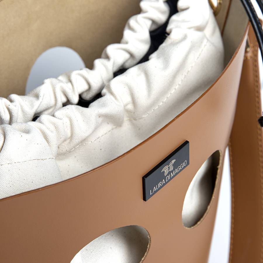 Laura Di Maggio NOAH BUCKET – Borsa in pelle elegant traforata cuoio Saldi Di Fabbrica