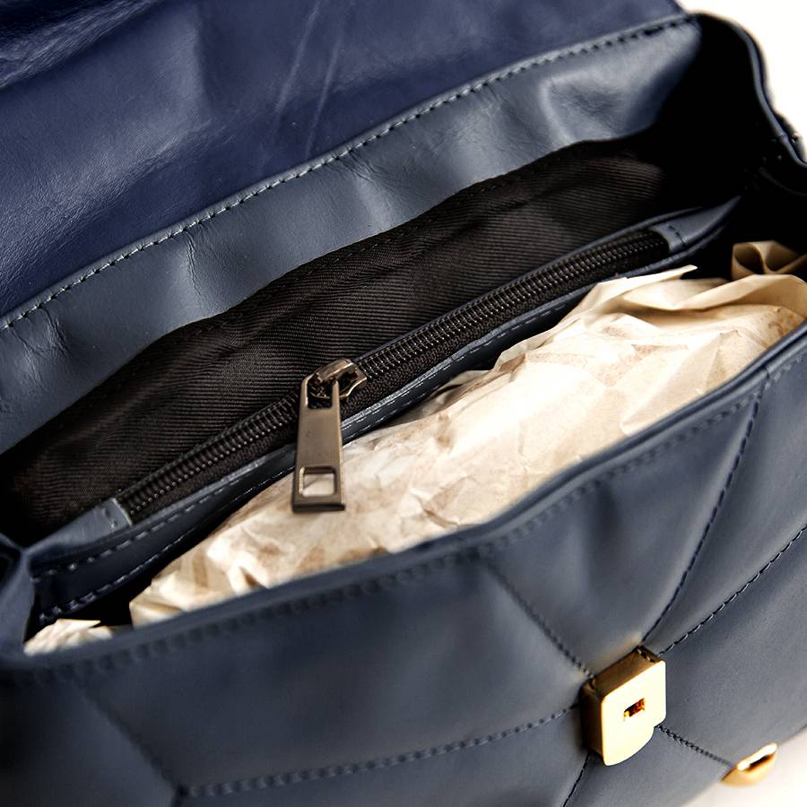 Laura Di Maggio MUSA – borsa in pelle nappa trapuntata con borchie notte Spedizione gratuita