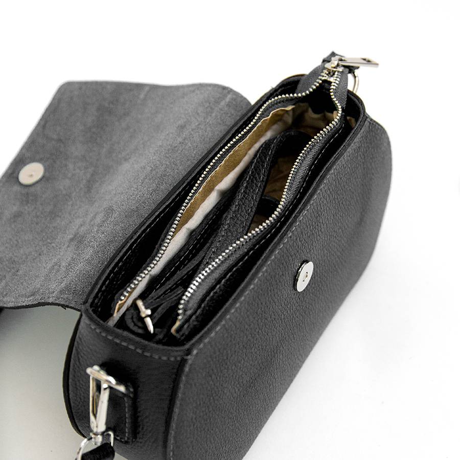 Laura Di Maggio HEDY – Postina con patta in pelle nera Vendita calda