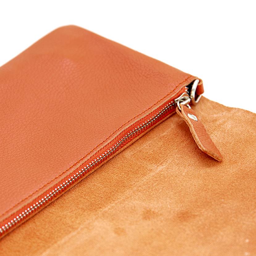 Laura Di Maggio CLAIRE – pochette sottile arancio in pelle dollaro Online