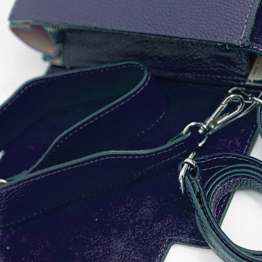 Laura Di Maggio BIJOUX – Postina in pelle dollaro e camoscio blu Ritorno libero