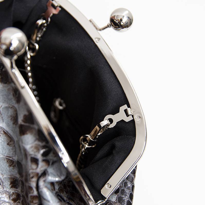 Laura Di Maggio CLUTCH – borsello in pelle stampa pitone azzurro Ultimo giorno