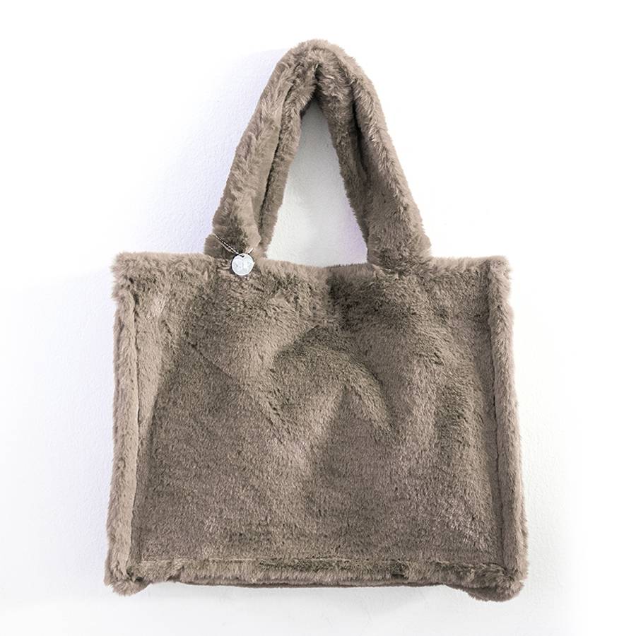 Laura Di Maggio FLUFFY – Maxi shopping in pelliccia ecologica beige Smaltimento dello stoccaggio