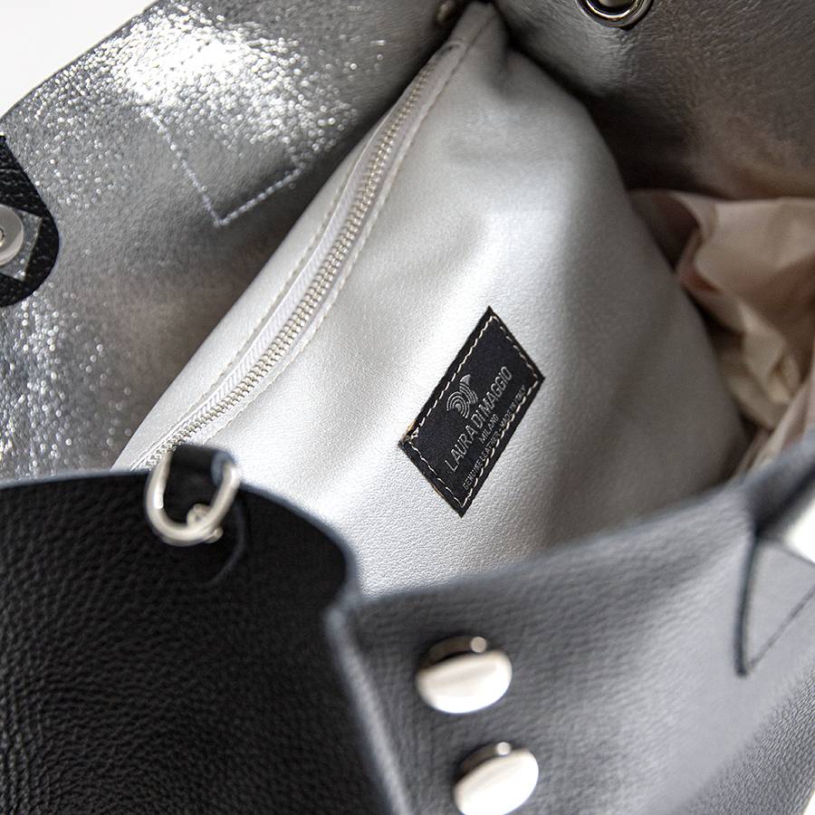 Laura Di Maggio SAM BIG – Shopping con borchie in pelle nera ACQUISTA ORA