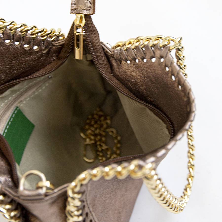 Laura Di Maggio LUMI – Borsa con catene in pelle laminata bronzo I Più Venduti