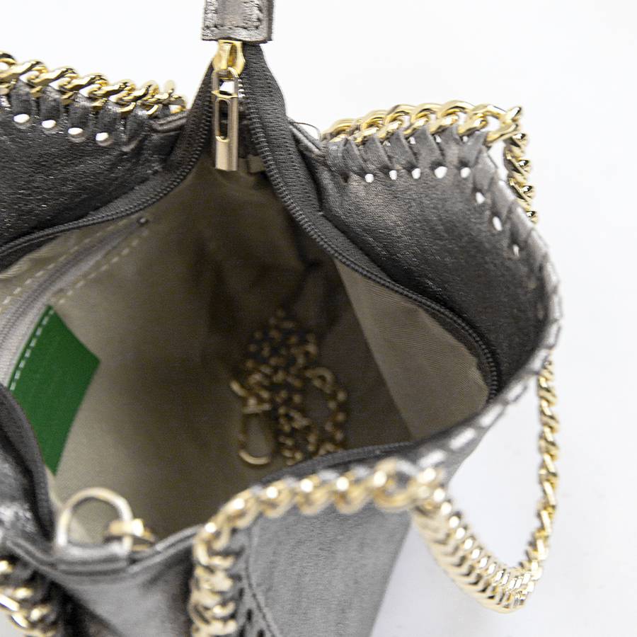 Laura Di Maggio LUMI – Borsa con catene in pelle laminata argento In Saldo