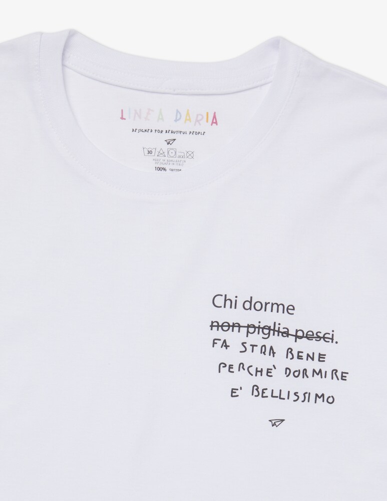 Linea Daria T-shirt Chi dorme Vendita Calda