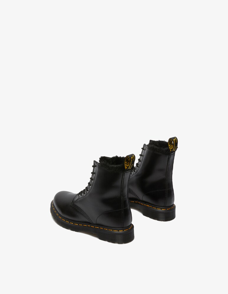 Dr. Martens Stivali 1460 serena con rivestimento in pelliccia sintetica Grande vendita