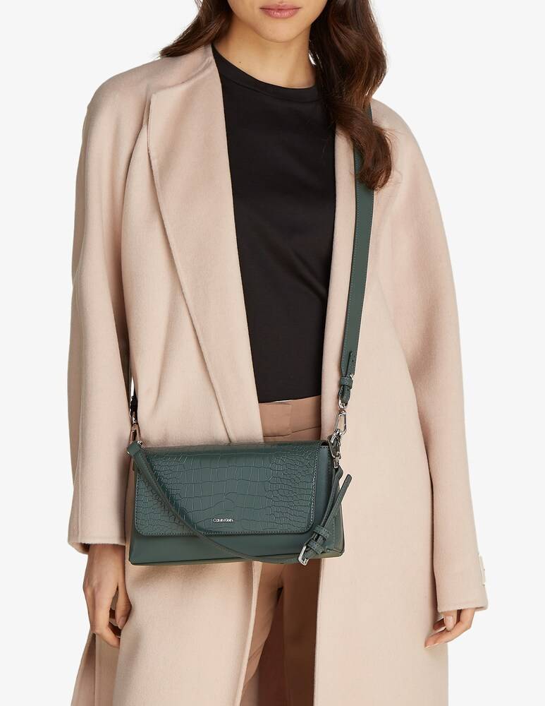 Calvin Klein Borsa a spalla CK Must Grande vendita