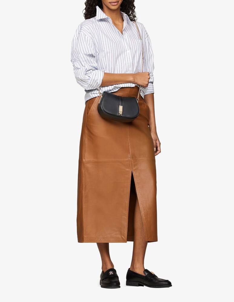 Tommy Hilfiger Borsa a tracolla Th heritage con catena Ritorno libero