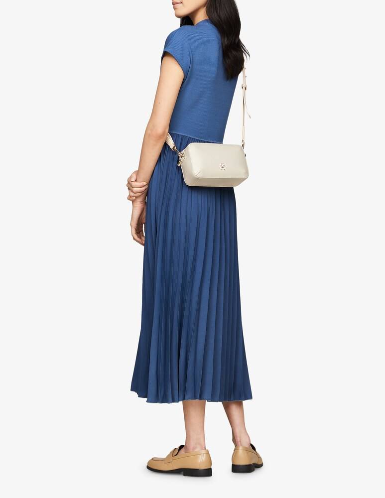 Tommy Hilfiger Borsa camera Th chic Fino al 60% di sconto