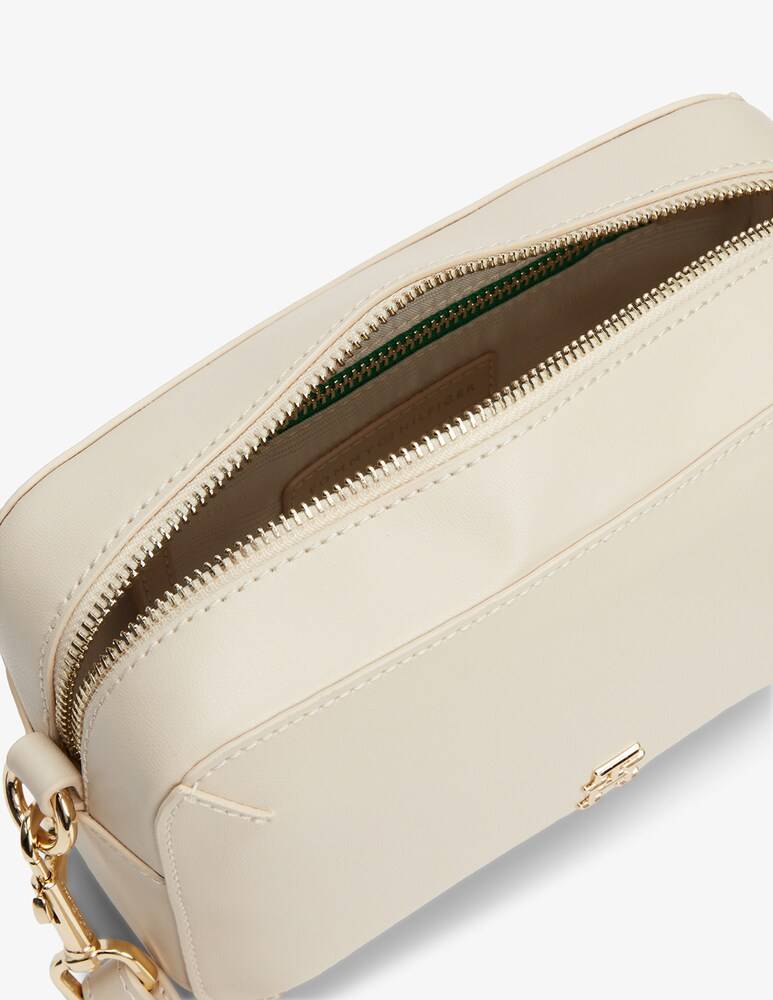 Tommy Hilfiger Borsa camera Th chic Fino al 60% di sconto