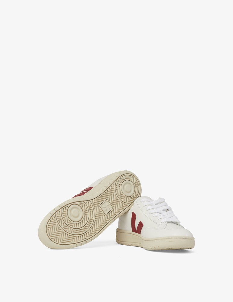 Veja Sneakers in pelle V-12 Nuova