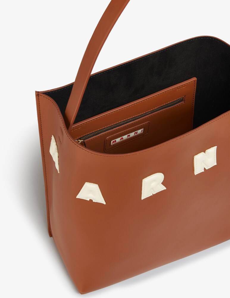 Marni Borsa hobo museo piccola con applicazioni Moda