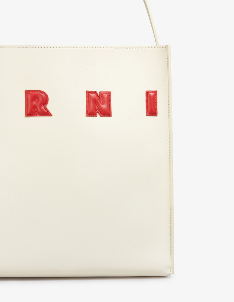 Marni Borsa hobo museo piccola con applicazioni Spedizione gratuita