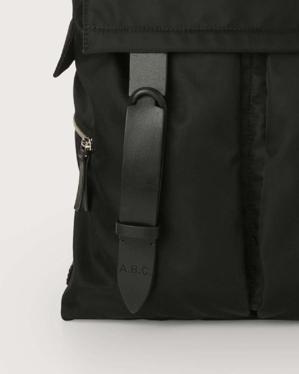Orciani Zaino Nobuckle Planet in eco-nylon Offerta esclusiva