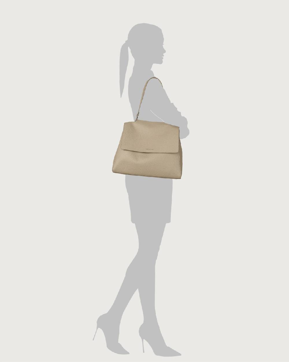 Orciani Borsa a spalla grande Sveva Soft in pelle con tracolla Italy
