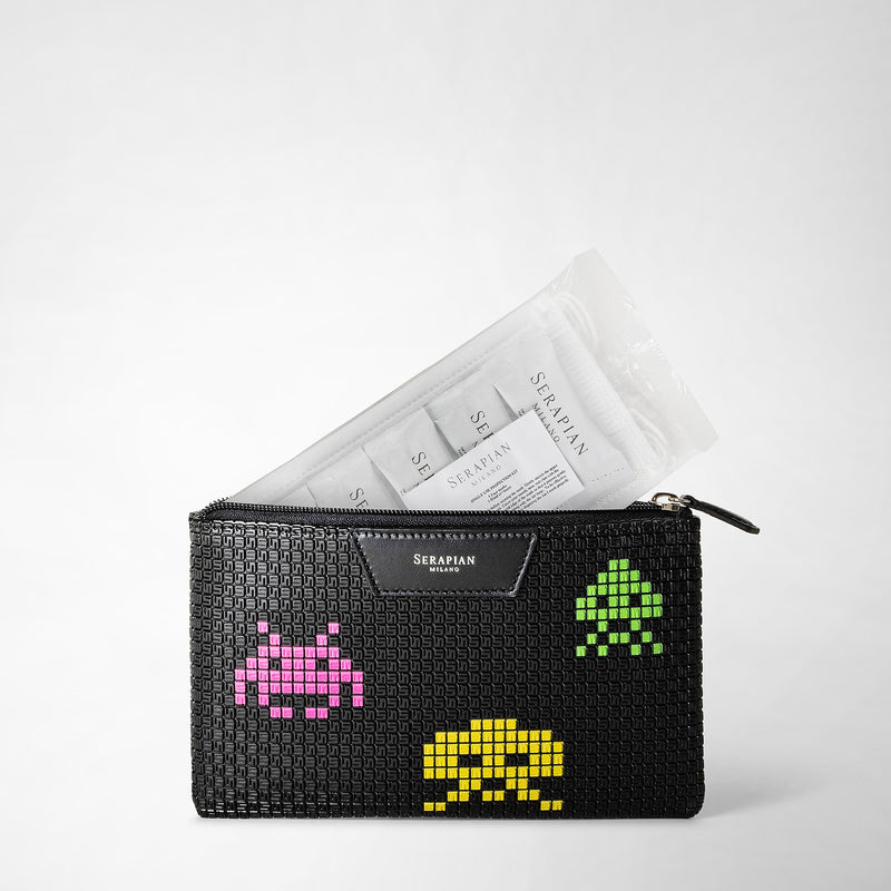 Serapian Pouch con zip in stepan nero space invaders In Linea