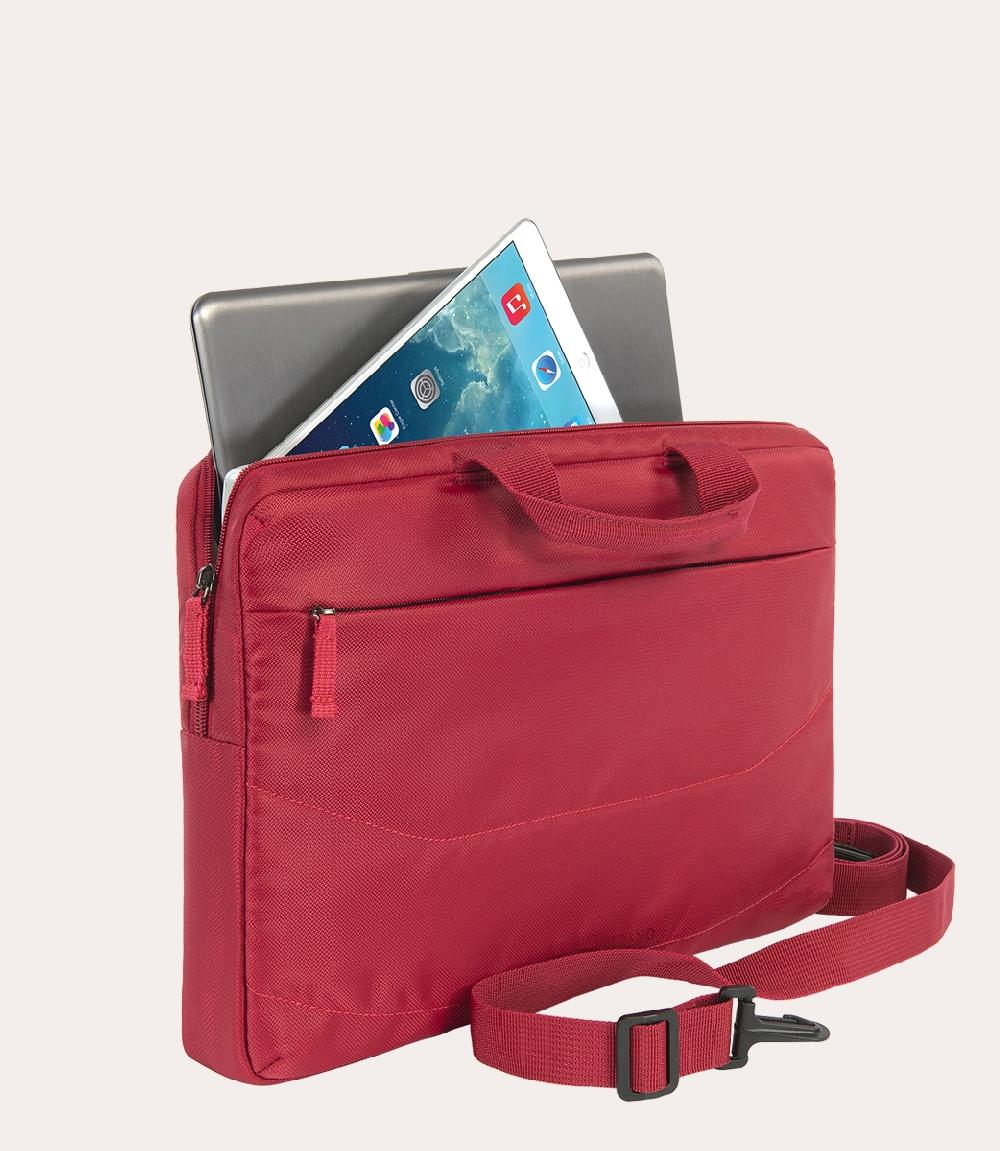Tucano Borsa slim per laptop 15.6" con mouse wireless Hotsell