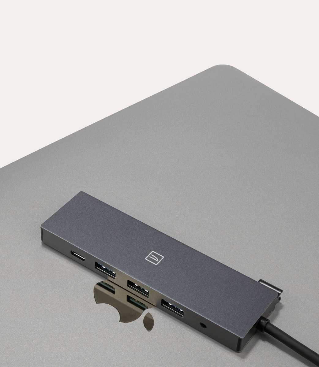 Tucano Hub type-C 6-in-1 con 1 HDMI + 3 USB 3.0 + 1 USB-PD + Audio 3.5 mm Offerta migliore