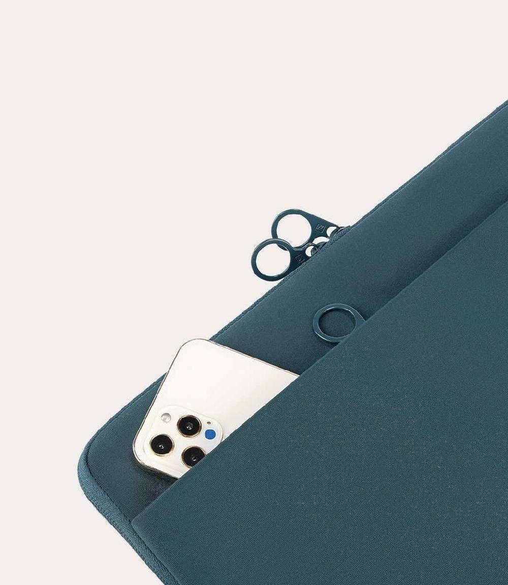 Tucano Second skin per MacBook Pro 16" e laptop 15.6" Rilascio limitato