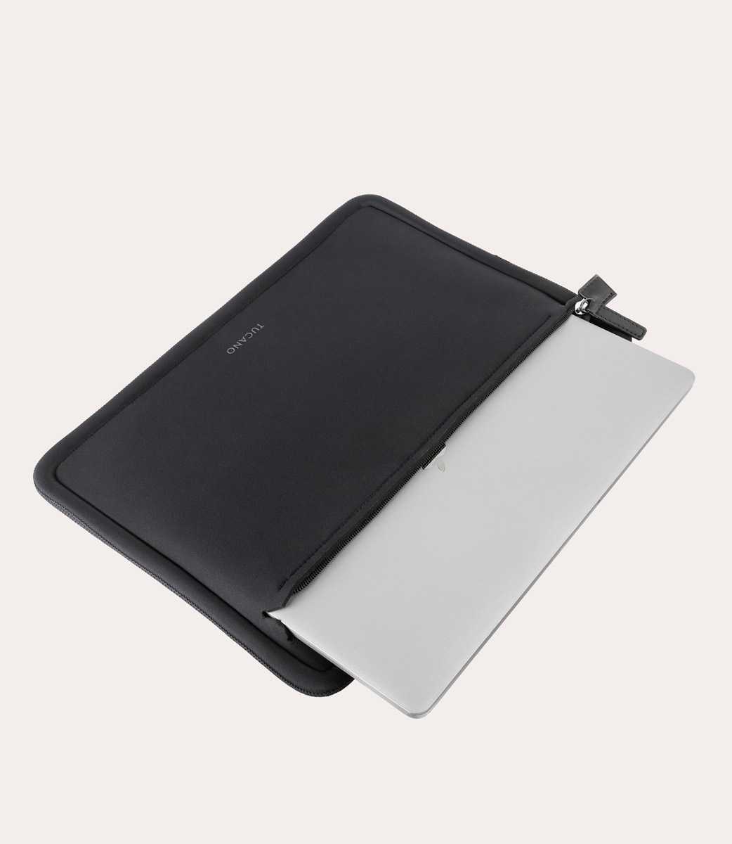 Tucano Second skin per MacBook Pro 16" Trasporto libero internazionale