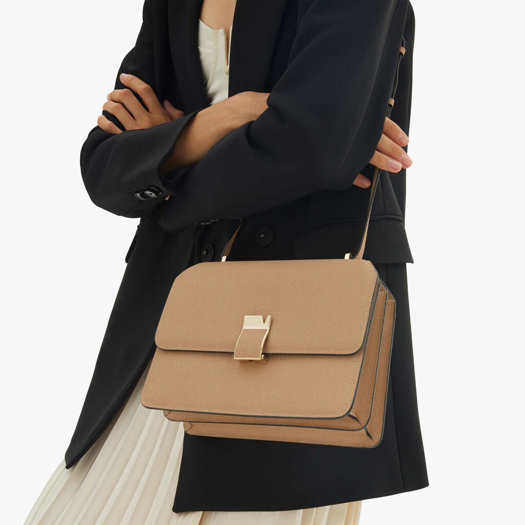 Valextra Borsa a tracolla comoda e versatile in Pelle Beige | Valextra Prezzo Ridotto