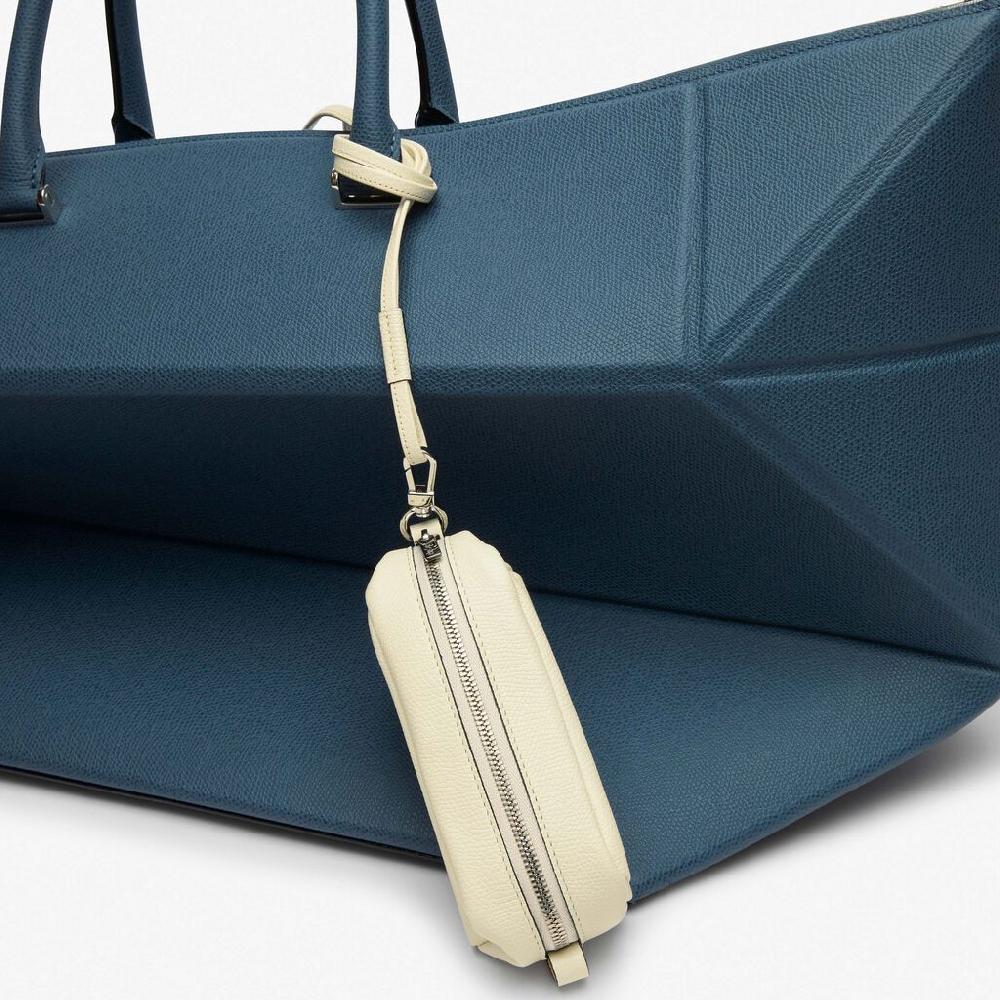 Valextra Micro beauty-case/Micro bag in Pelle Bianca | Valextra Acquista Ora