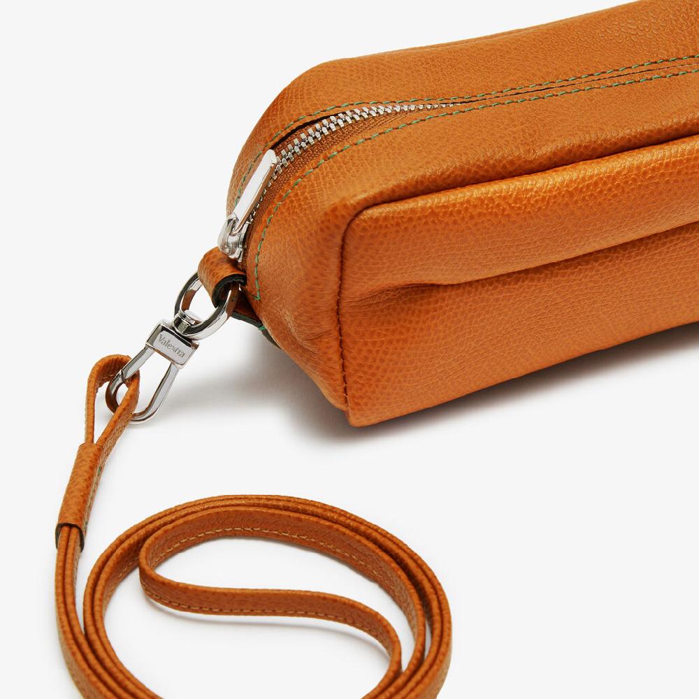 Valextra Trousse da Donna in Pelle Marrone con tracolla | Valextra Consegna Veloce