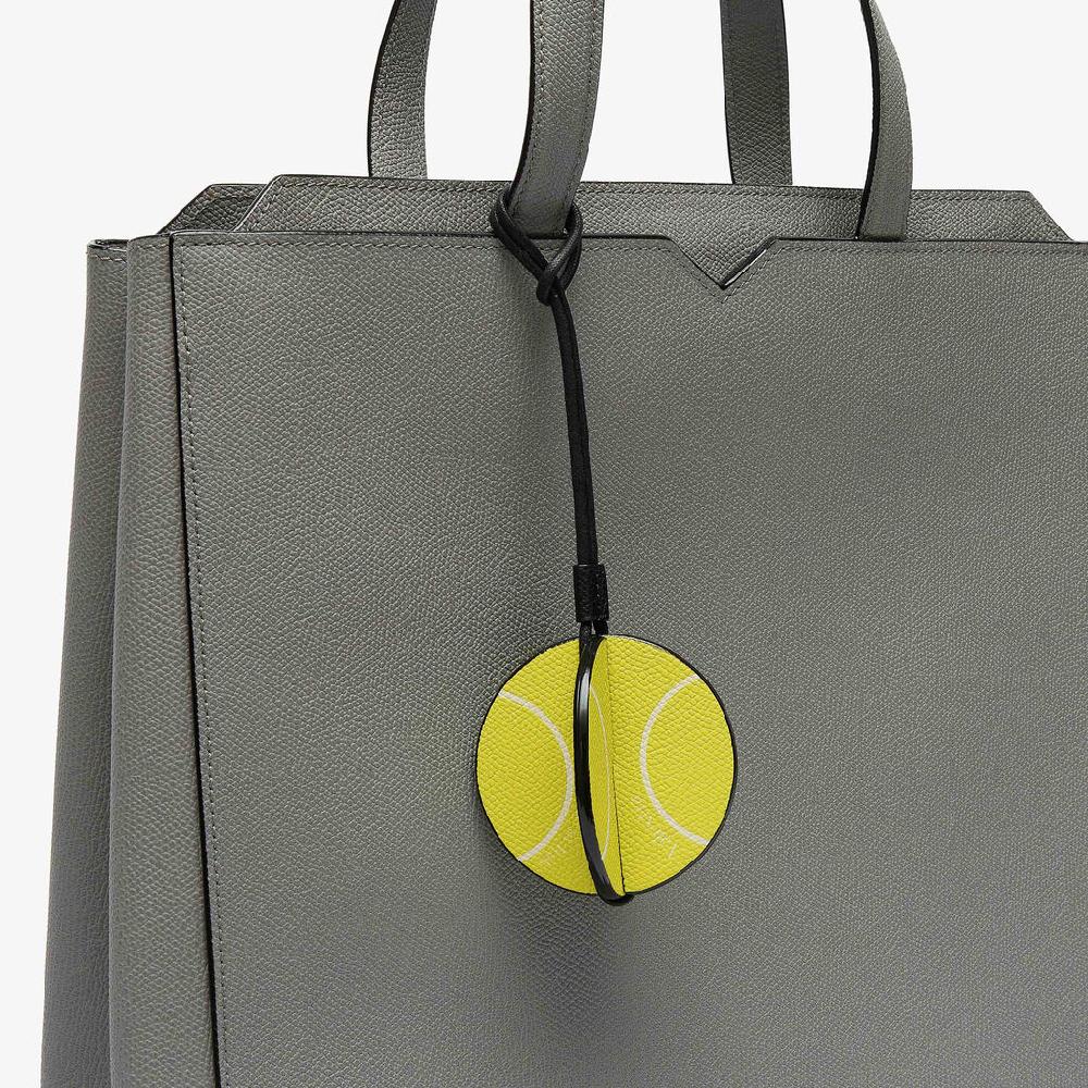 Valextra Charm palla da tennis Donna in Pelle Gialla e Nera | Valextra I Più Venduti