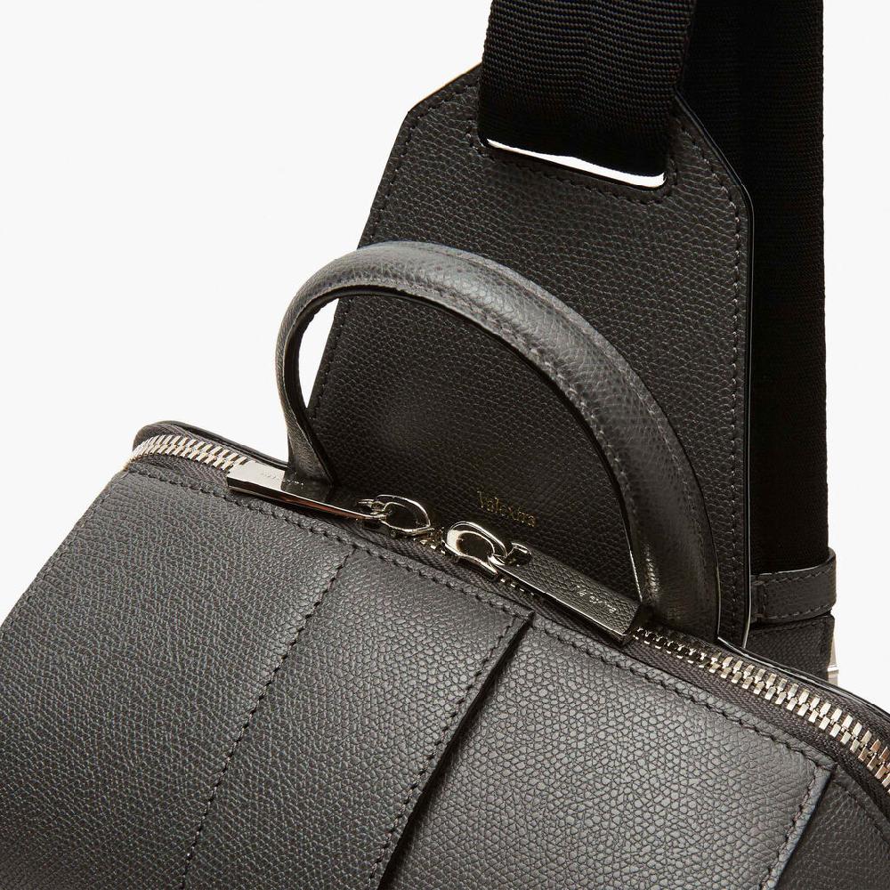 Valextra Zaino monospalla elegante in Pelle Grigia | Valextra V-Line Vendite Flash
