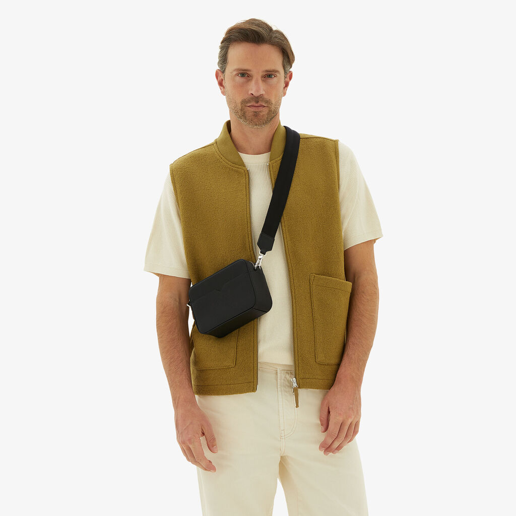 Valextra Borsa a tracolla da Uomo di Lusso Pelle Nera | Valextra V-Line Comprare a buon mercato