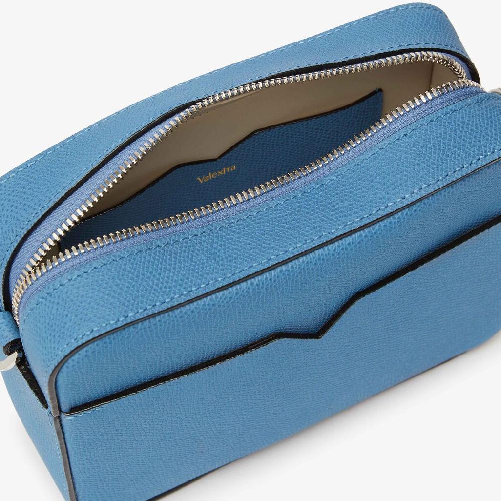 Valextra Borsa a tracolla Uomo di Lusso in Pelle Azzurra | Valextra V-Line Flash Sale