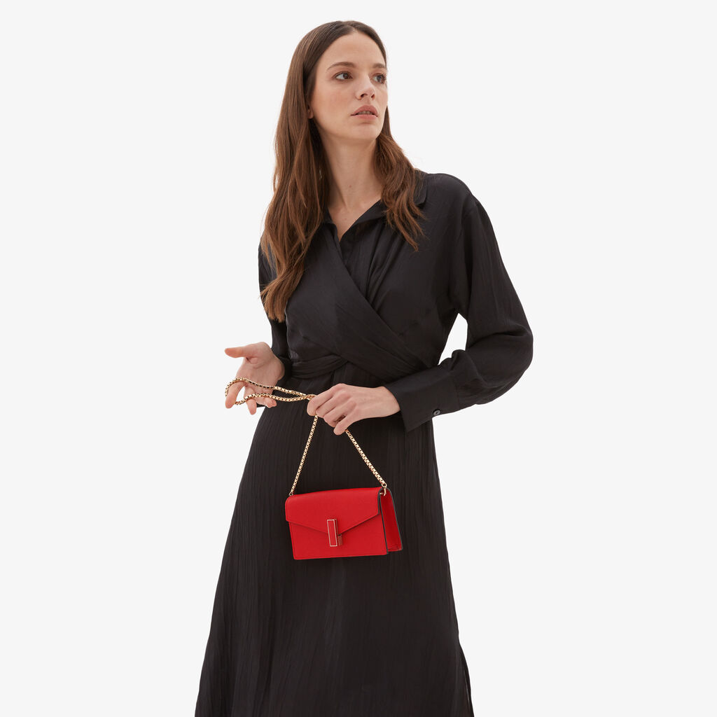 Valextra Pochette semplice e compatta in Pelle Rossa | Valextra Iside Ultimo giorno