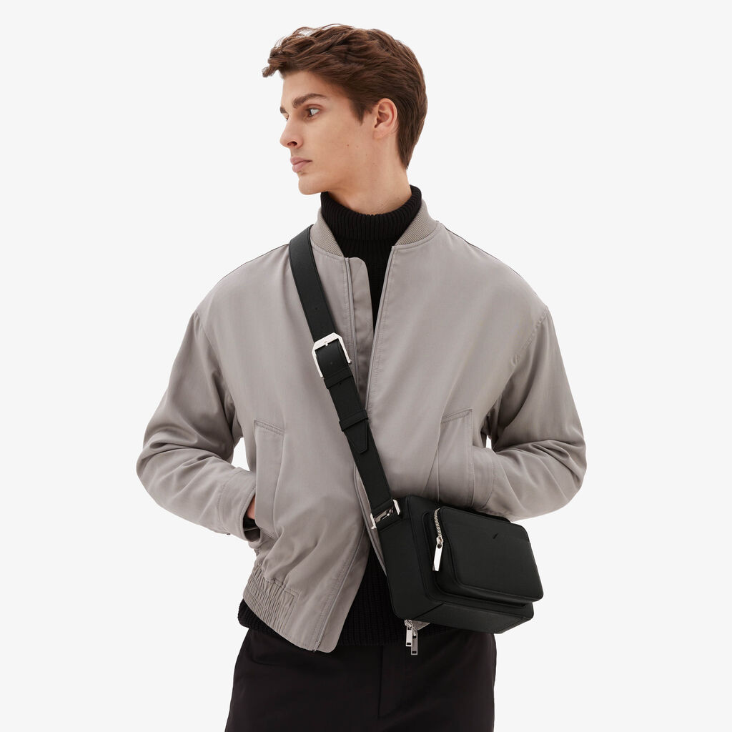 Valextra Borsa compatta Reporter in Pelle Nera | Valextra V-Line Sconti questo mese
