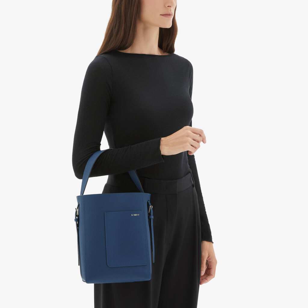 Valextra Borsa a secchiello da Donna in Pelle Blu Zaffiro | Valextra Soft In Vendita