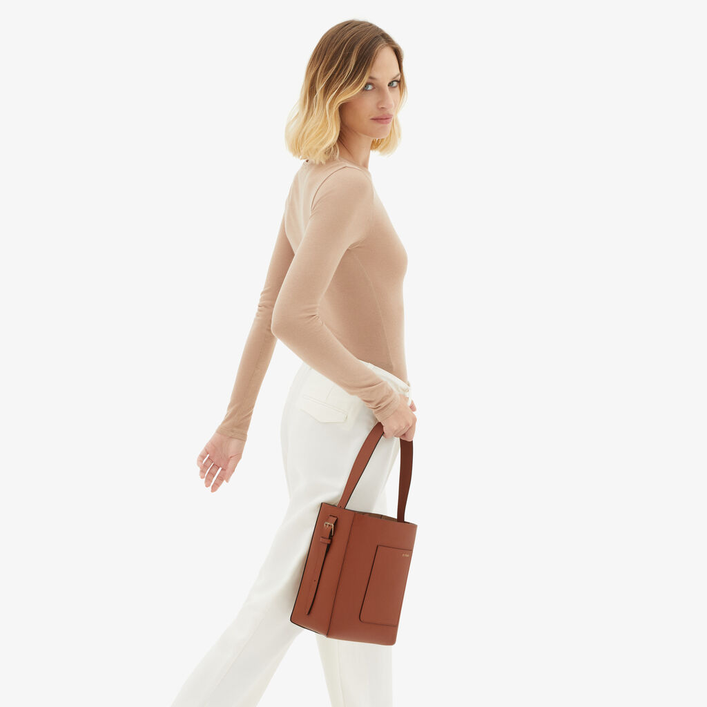 Valextra Borsa a secchiello da Donna Mini in Pelle Marrone | Valextra Soft Sconto di tempo limitato