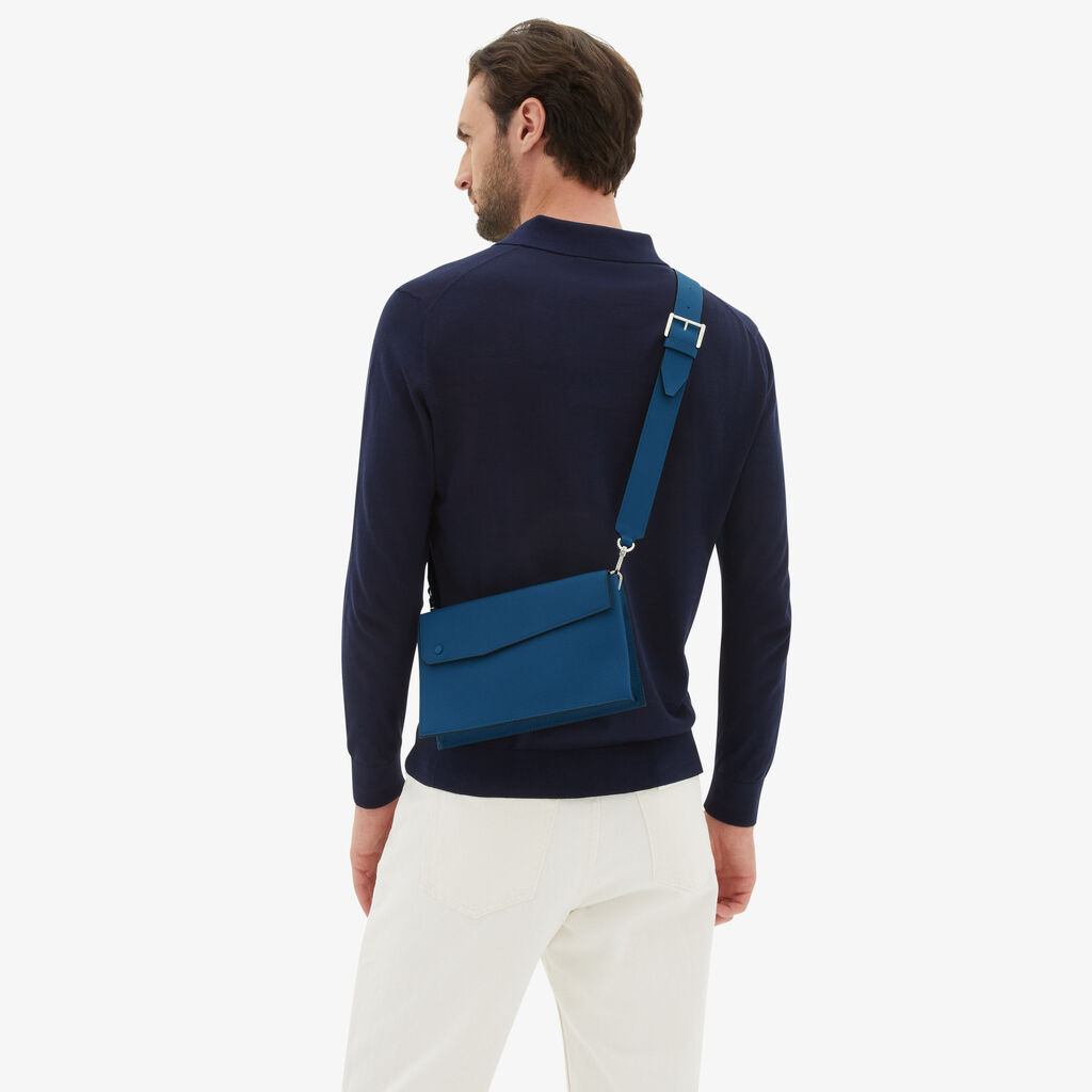 Valextra Borsa a tracolla da Uomo Mini in Pelle Blu | Valextra Pocket Nuovi prodotti