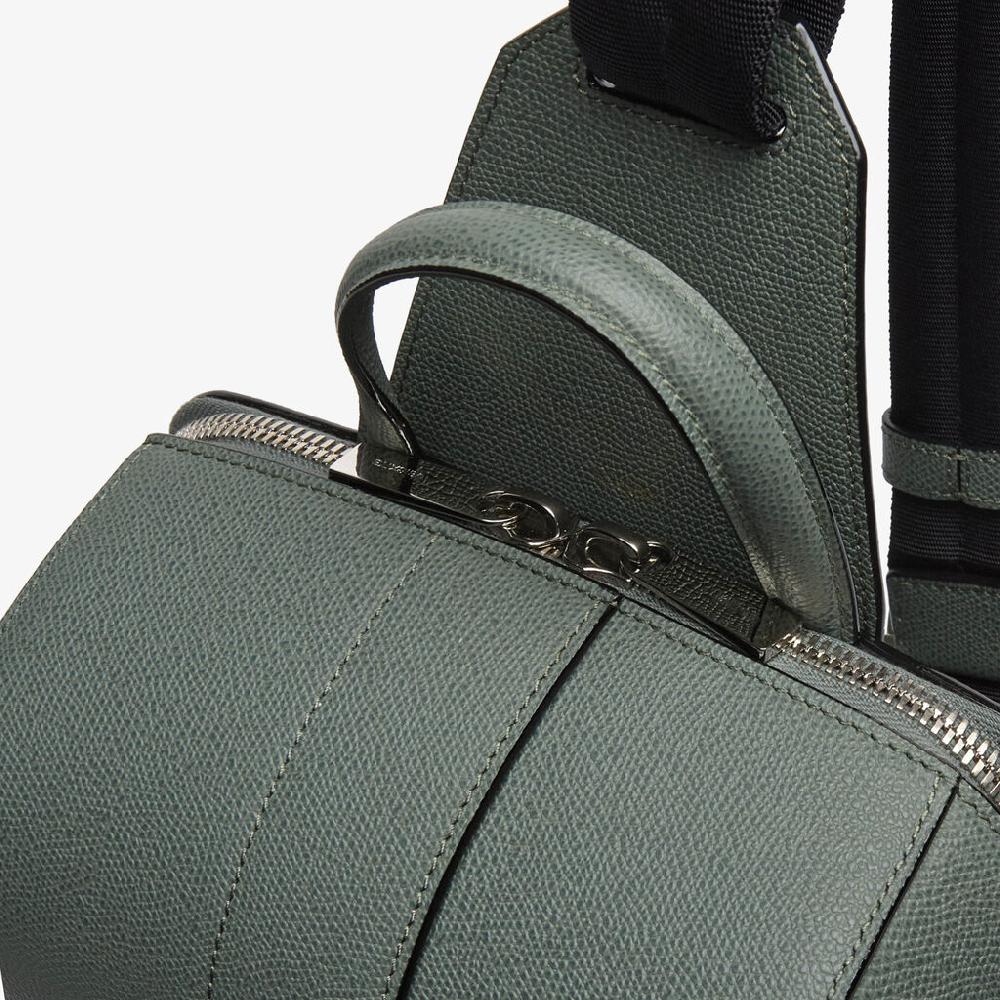 Valextra Zaino da Uomo in Pelle Verde di Lusso | Valextra V-Line Liquidazione