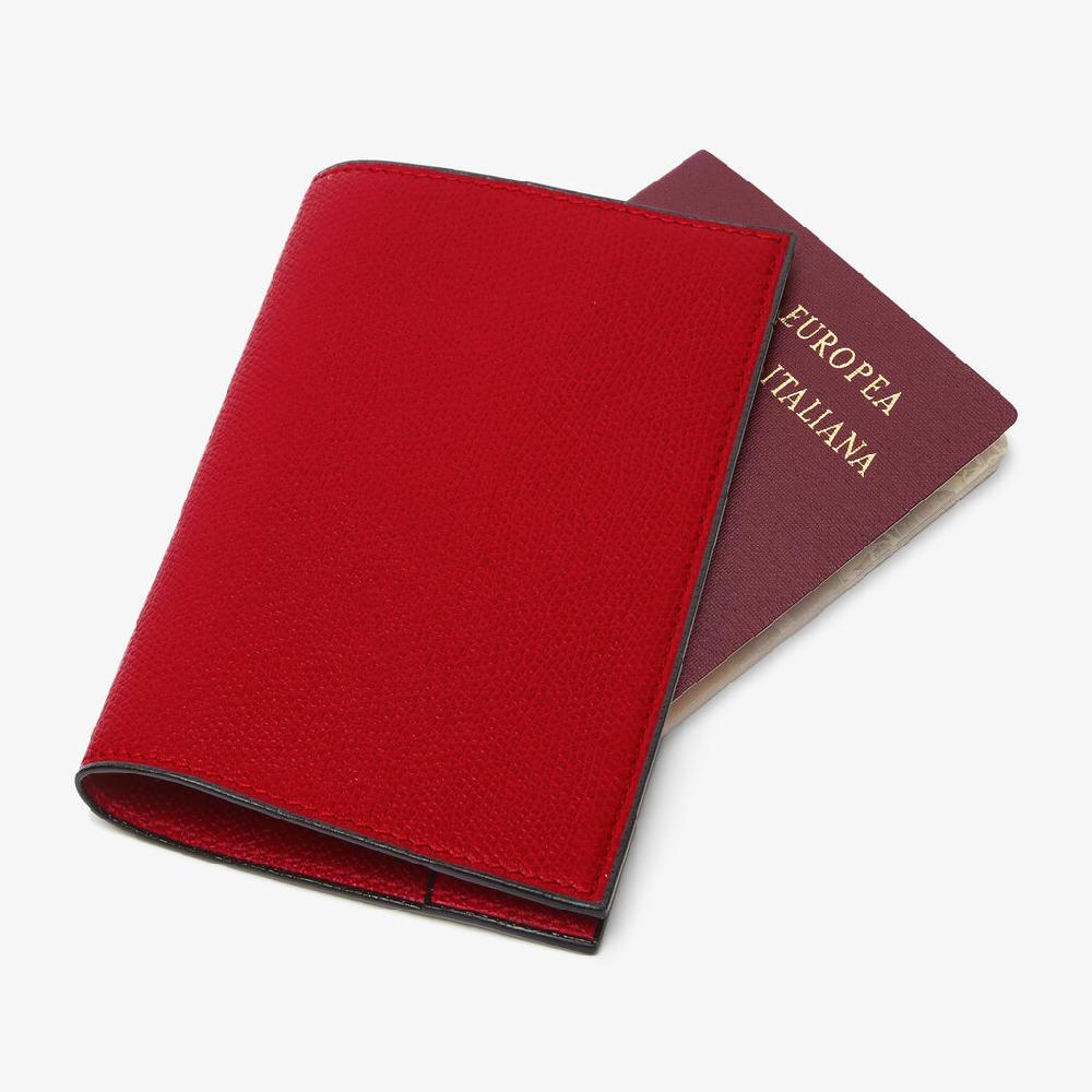 Valextra Porta passaporto da Donna in Pelle Rossa di Lusso | Valextra Soddisfazione Garantita