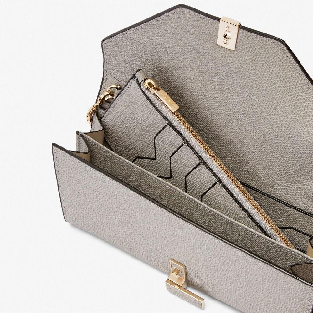 Valextra Portafoglio grande in Pelle Grigio chiaro | Valextra Iside Latest fashion