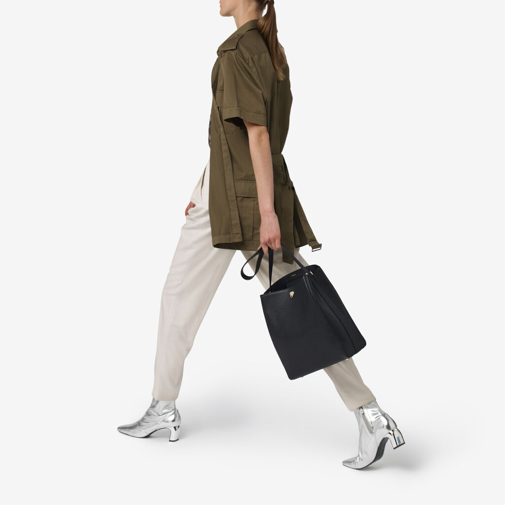 Valextra Borsa a spalla Media in Pelle Nera | Valextra Brera Fino Al -60%