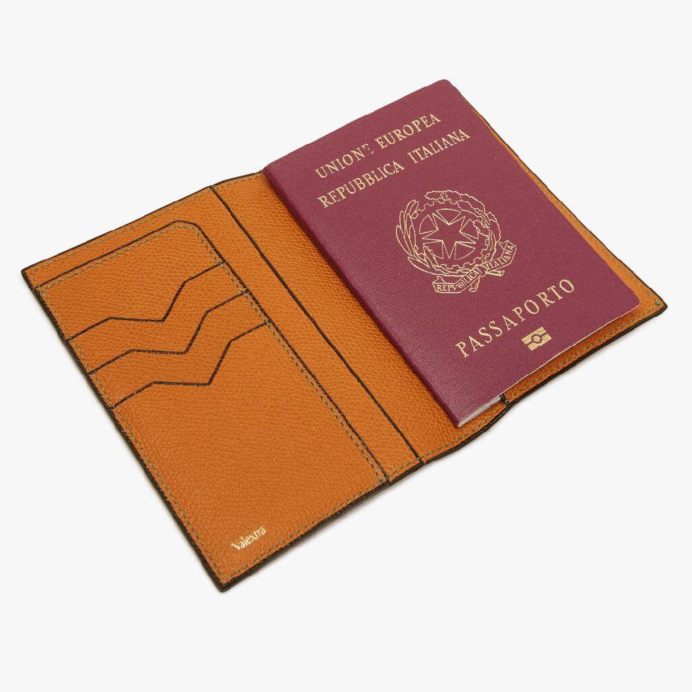 Valextra Porta passaporto e carte di credito in Pelle Marrone | Valextra Saldi Di Fabbrica