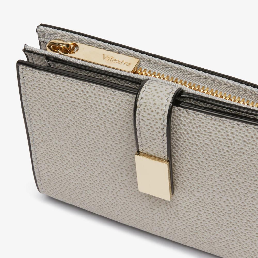 Valextra Portafoglio piccolo in Pelle Grigio chiaro | Valextra Nuovi prodotti