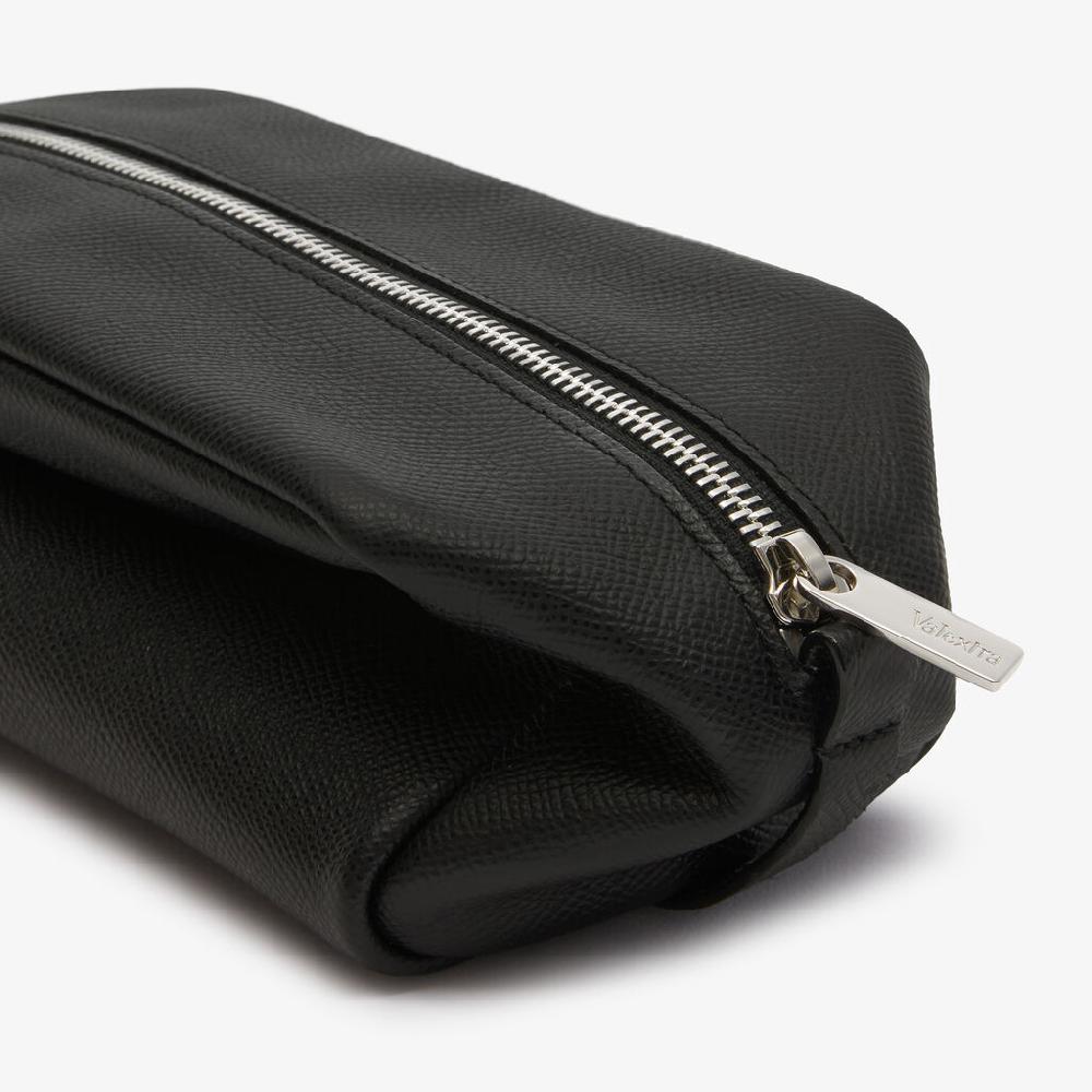 Valextra Pochette da viaggio da Uomo di Lusso in Pelle Nera Offerte speciali