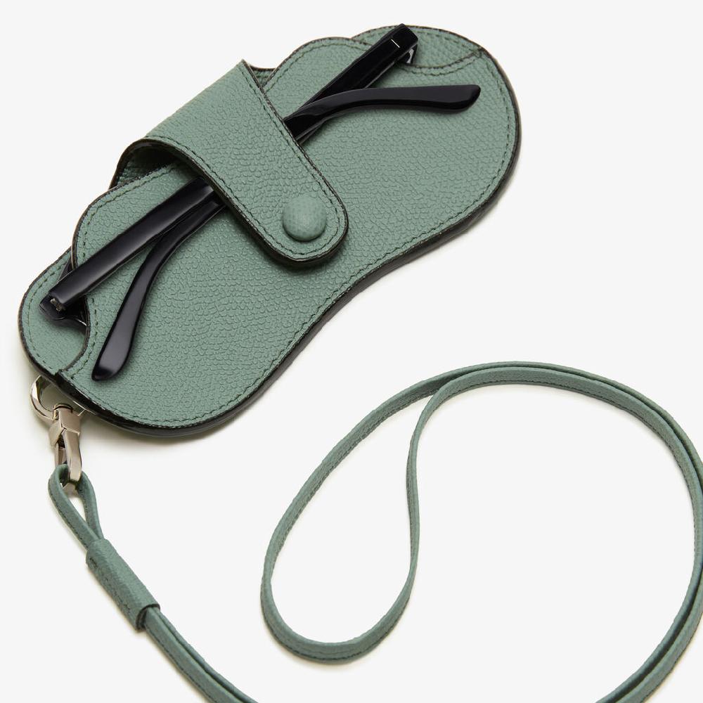 Valextra Porta Occhiali Con Tracolla | Pelle di vitello Millepunte | Verde Eucalipto | Valextra Negozi Online